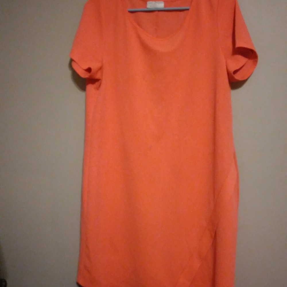 Dress - Picture 2 of 2